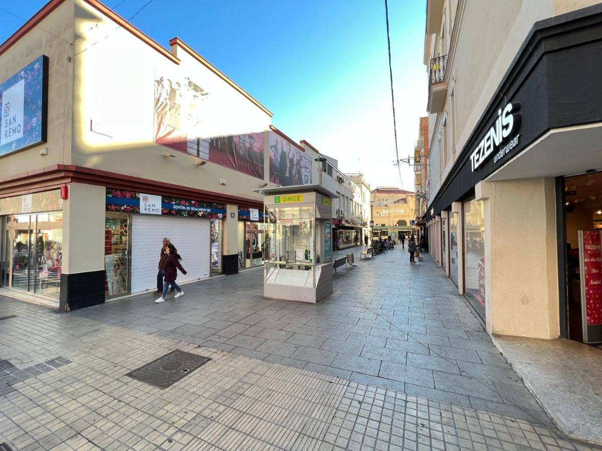 New Camp Nou Apartment/Diret Airport,Beautiful L'Hospitalet de Llobregat Exterior photo